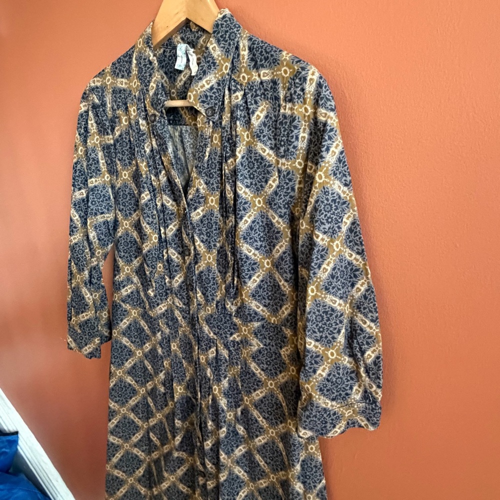 Maeve‎ Whitewick Manor Corduroy Shirt Dress Pintuck Medallion Tan Size 10 - Picture 3 of 9